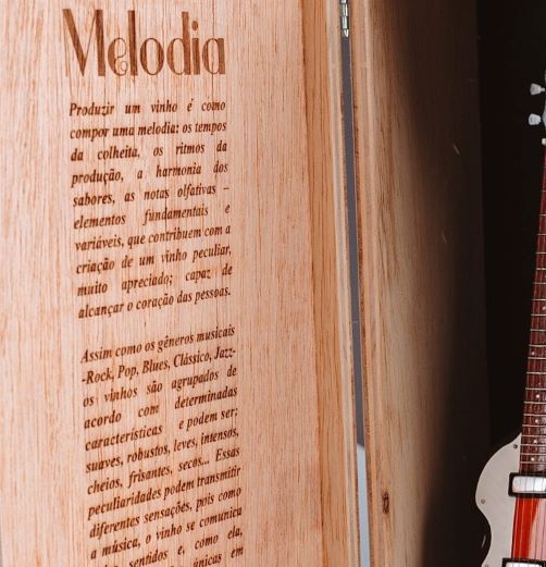 Vinho Melodia Caixa + Brinde