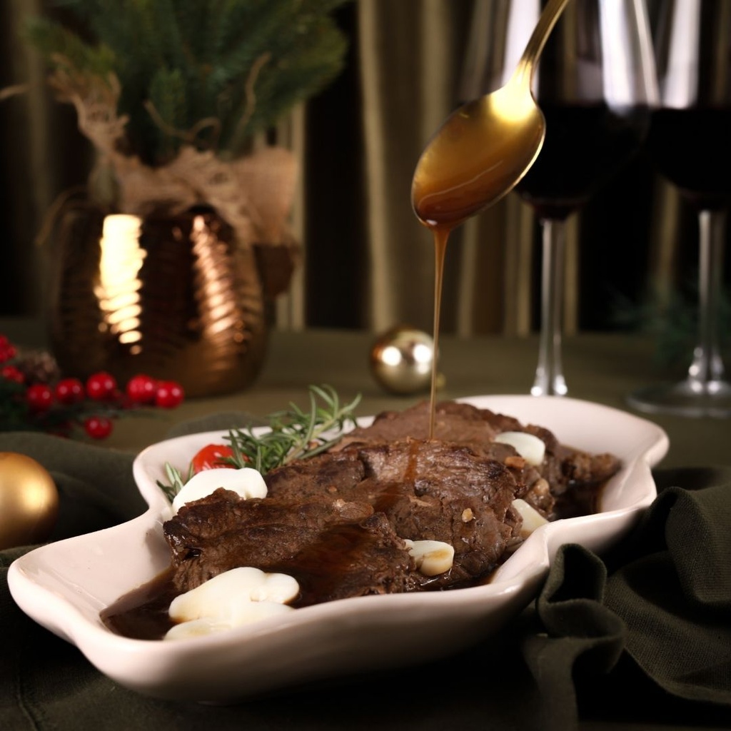 Filé mignon escalope ao molho Demi Glace