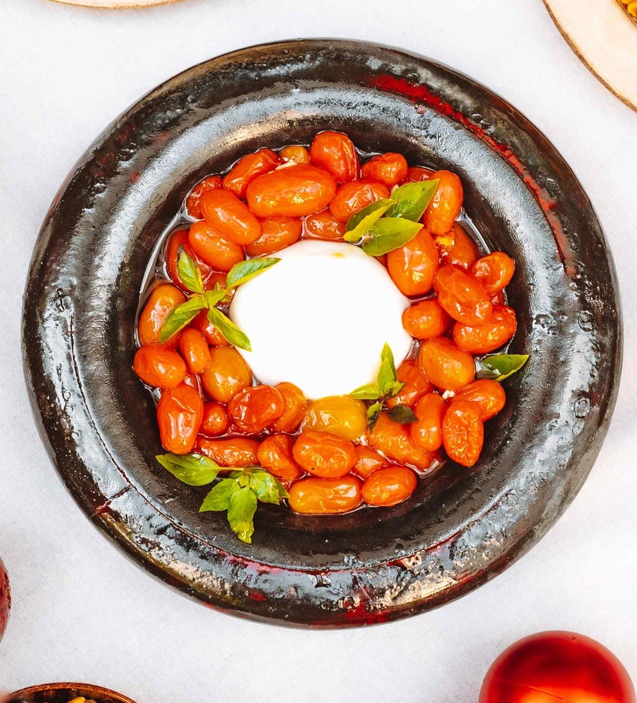 Burrata com Tomate Confit e Manjericão 500g