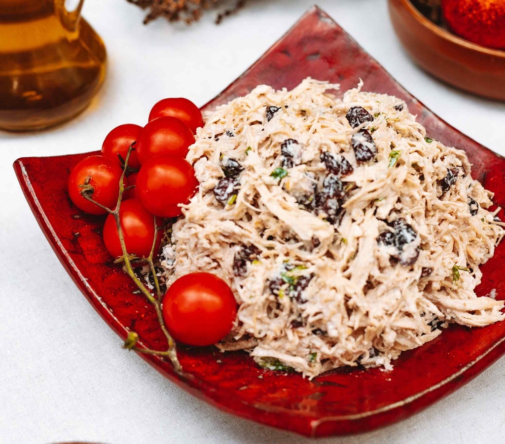 Salada de Frango com Nozes e Cranberry 500g